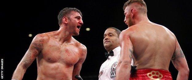 Nathan Cleverly stares at Andrzej Fonfara