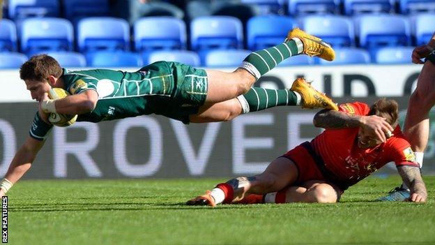 Piet van Zyl scored the only try of a poor game at the Madejski Stadium