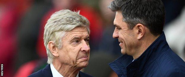 Arsenal's Arsene Wenger with Southampton counterpart Mauricio Pellegrino