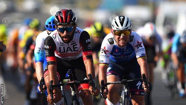 Fernando Gaviria holds off Mark Cavendish