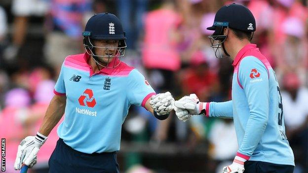 England batsmen Joe Denly (left) and Tom Banton (right) punch gloves during the third ODI against South Africa