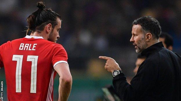 Gareth Bale (left) with Ryan Giggs