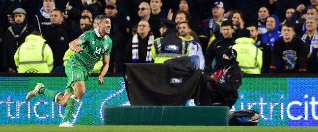 Jon Walters celebrates