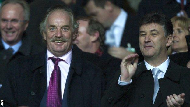 Peter Lawwell in 2003 with majority shareholder Dermot Desmond