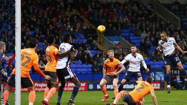 Darren Pratley heads home Bolton's second