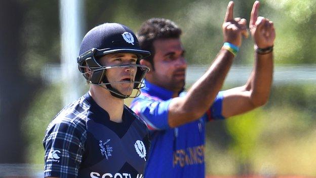 Scotland's Richie Berrington and Afghanistan's Dawlat Zadran