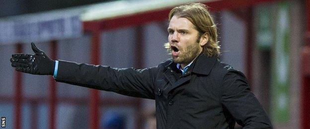 Hearts head coach Robbie Neilson