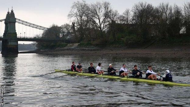 Oxford men training on the River Thames ahead of the 2022 Boat Race