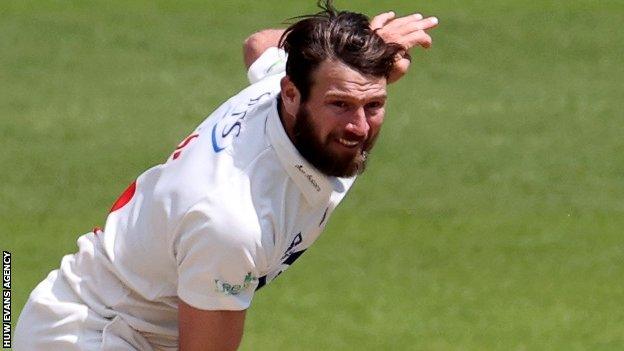 Michael Neser bowls for Glamorgan