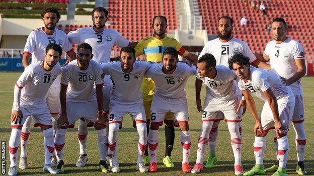 Yemen players pose prior to the friendly match against Oman in Muscat in December 2017