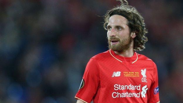 Joe Allen playing for Liverpool