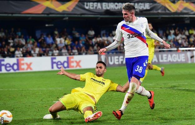 Kyle Lafferty scores for Rangers