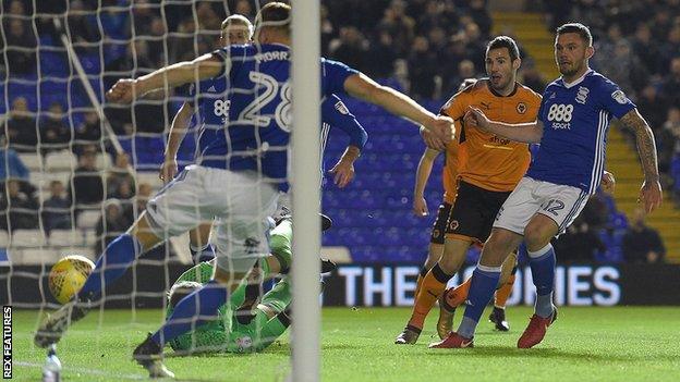 Leo Bonatini scores for Wolves