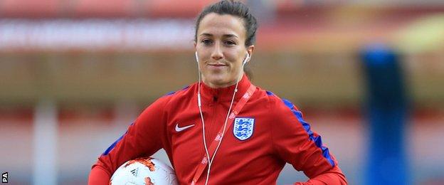 Lucy Bronze