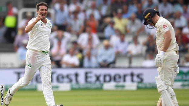 Tim Murtagh dismisses England's Jack Leach