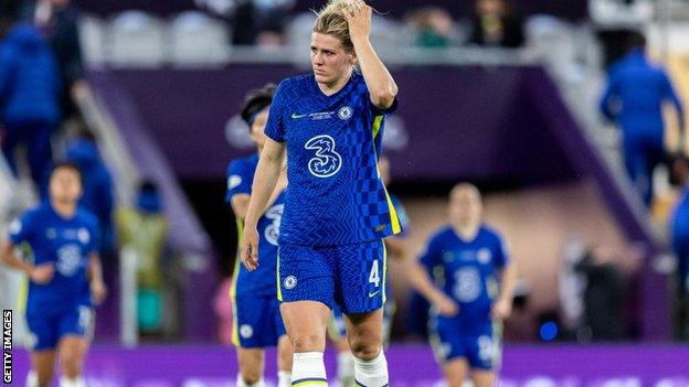 Chelsea players react to defeat