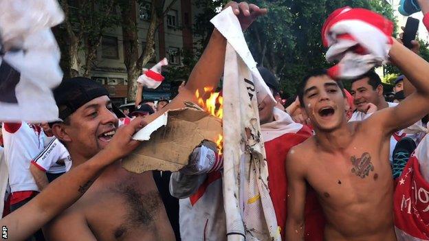 Fans in Buenos Aires