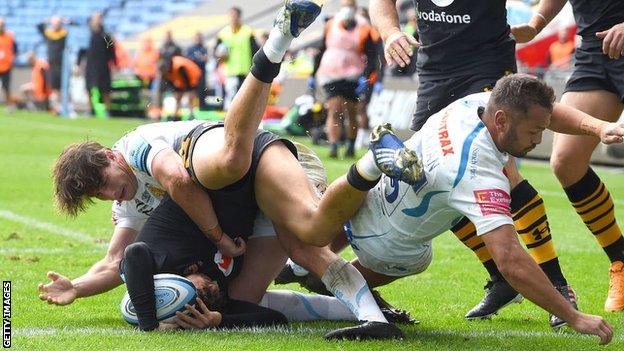 Jacob Umaga score Wasps' first try