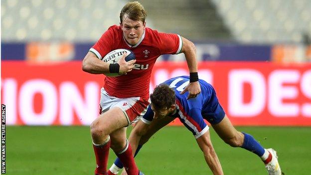 Centre Nick Tompkins won his fifth Wales cap against France