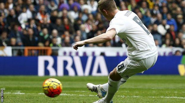 Tony Kroos scores for Real Madrid