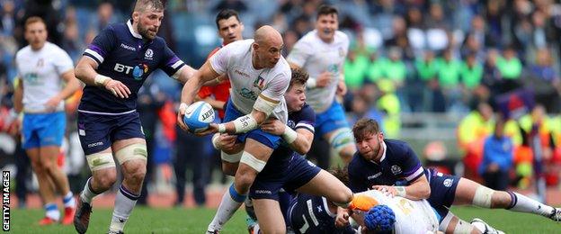 Sergio Parisse in action for Italy against Scotland