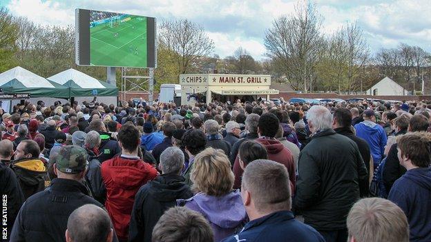 Burnley fans