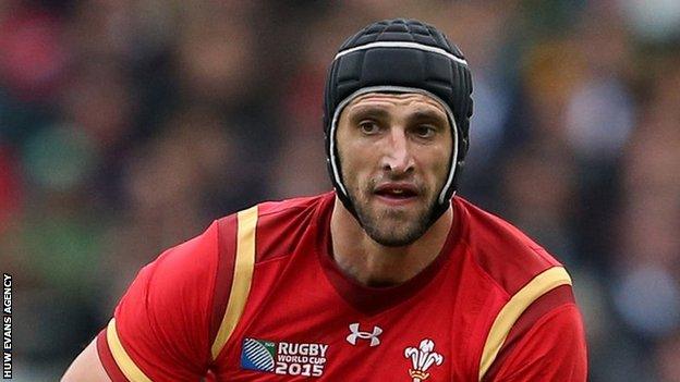 Luke Charteris