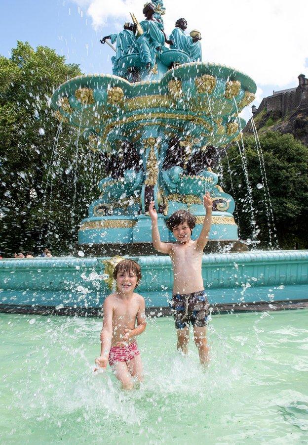 Ross Fountain