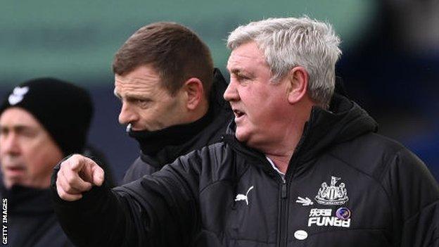 Steve Bruce, Graeme Jones, Newcastle United