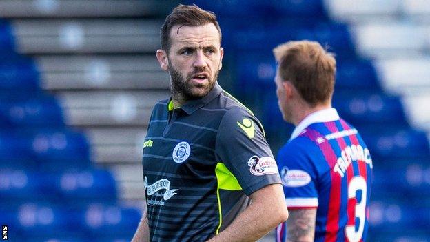 James McFadden in action for Queen of the South