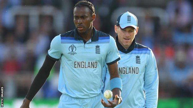 England captain Eoin Morgan (right) talks to bowler Jofra Archer (left) during the super over in the World Cup final against New Zealand