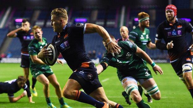 Duhan van der Merwe crosses for Edinburgh's first try against Connacht