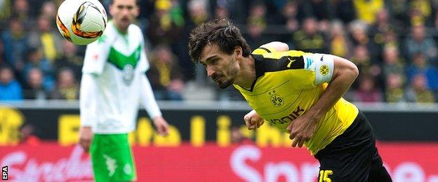 Mats Hummels of Borussia Dortmund