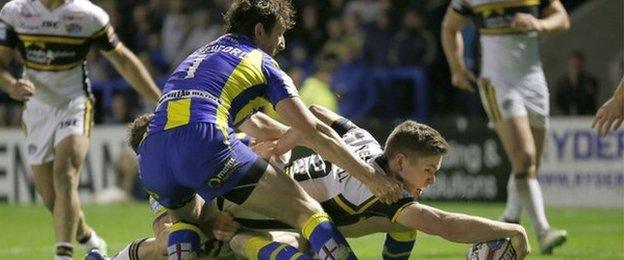 Matt Parcell gave Leeds hope when he snaked out an arm to score the Rhinos' second try