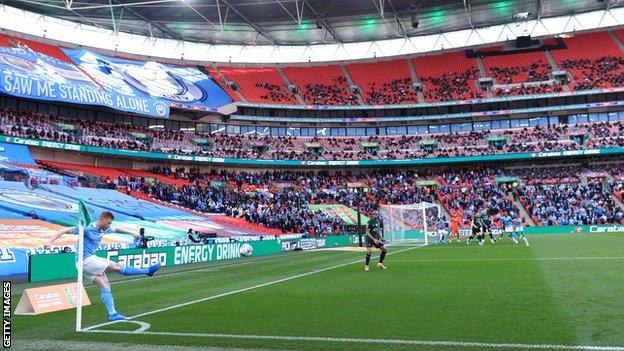 Fans watch Carabao Cup final in London