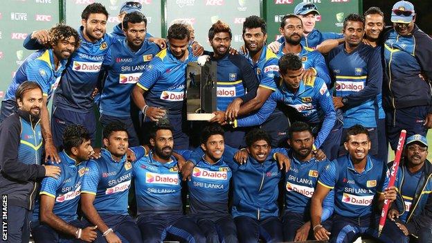 Sri Lanka with the Twenty20 series trophy