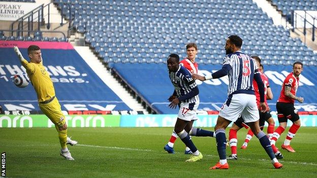 Mbaye Diagne scoring a goal that was disallowed for offside