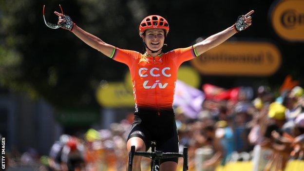 Marianne Vos celebrates after winning La Course 2019