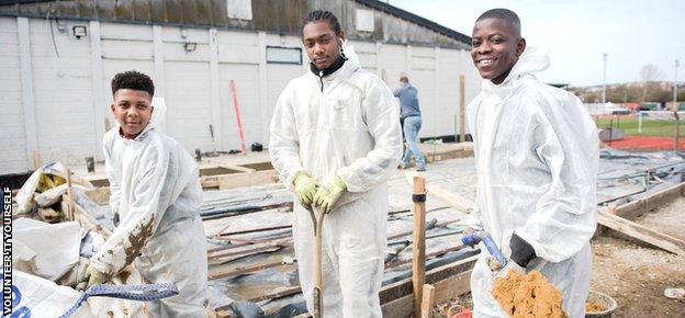 Some of the Volunteer It Yourself young people in Croydon