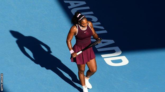 Serena Williams on a court which says Auckland