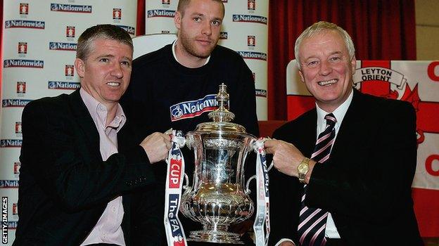 Former Leyton Orient manager Martin Ling (left) with Chairman Barry Hearn (right)