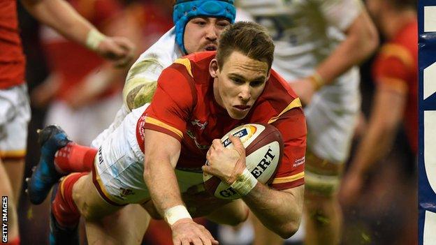 Liam Williams scores for Wales against England in the 2017 Six Nations championship