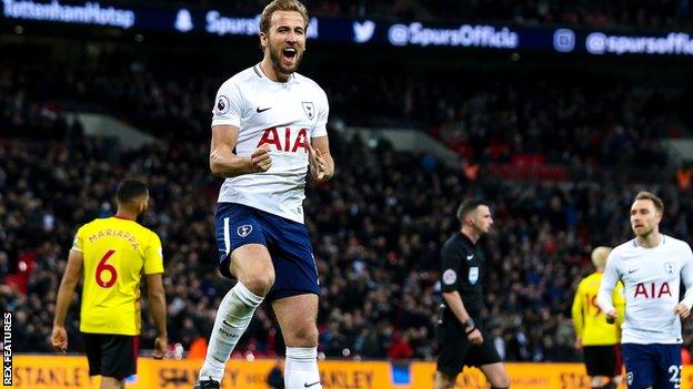 Harry Kane celebrates scoring for Tottenham