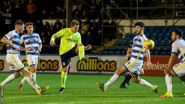 Kris Commons made his Hibs debut against Greenock Morton at Cappielow