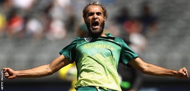 Imran Tahir celebrates a wicket