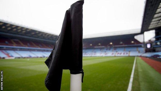 Aston Villa had black corner flags as a mark of respect to Graham Taylor