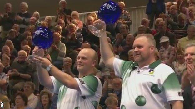 Stewart Anderson and Darren Burnett with their trophies