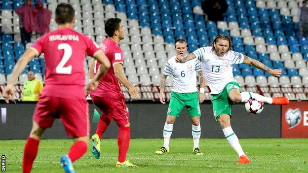 Jeff Hendrick struck the Republic ahead in the third minute in Belgrade