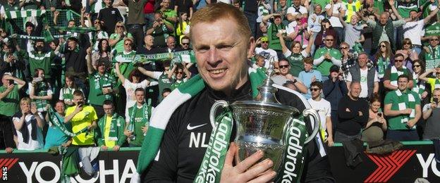 Neil Lennon celebrates winning the Championship with Hibernian