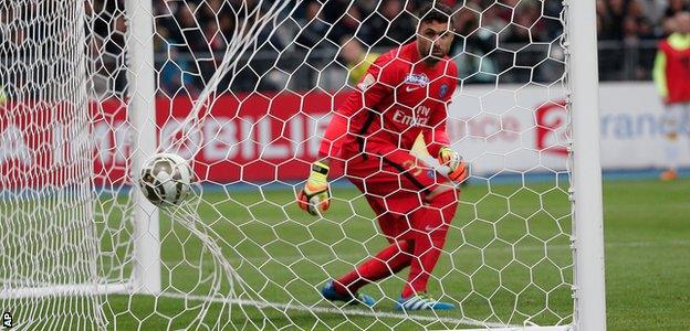 Salvatore Sirigu